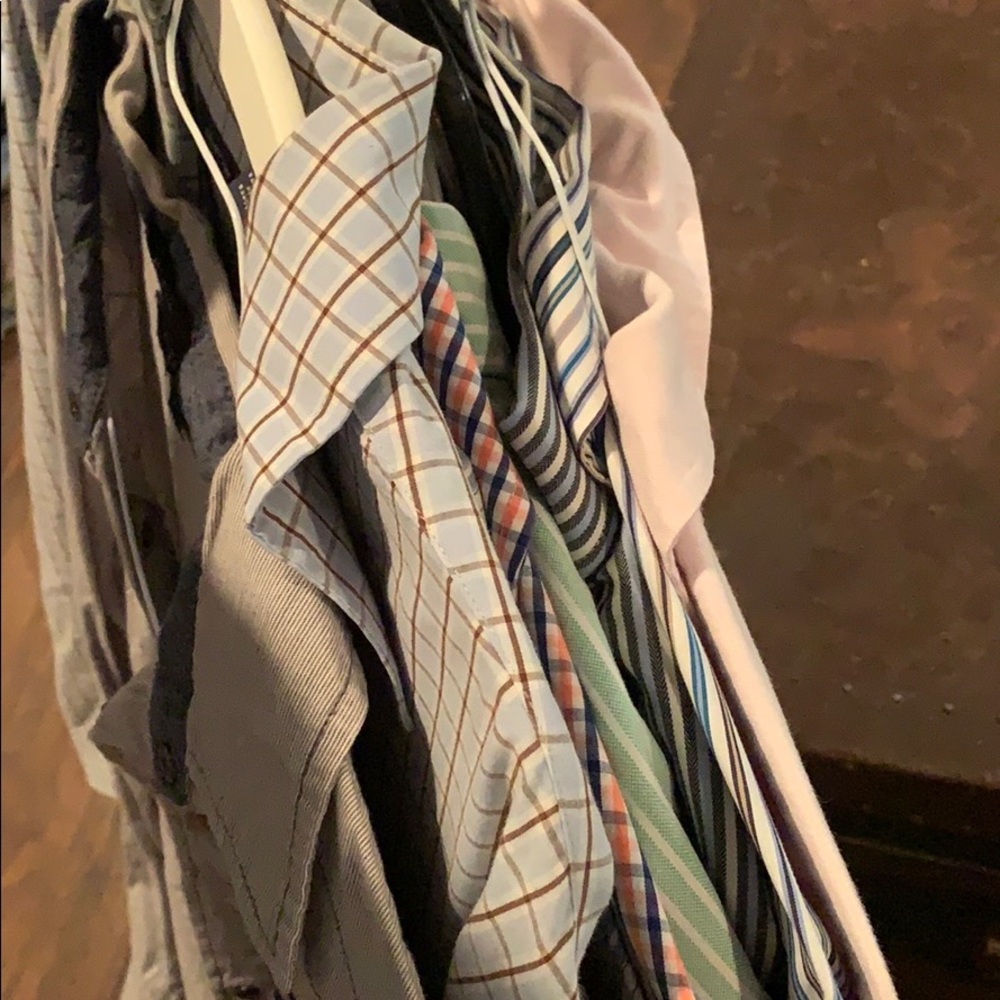 Men’s button downs (10) all long sleeve